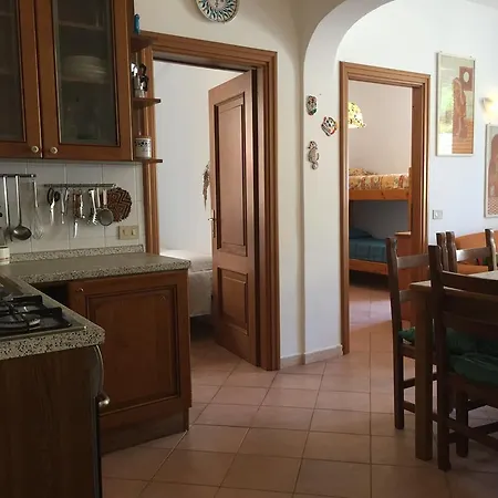 Monterosso Family Homes アパート